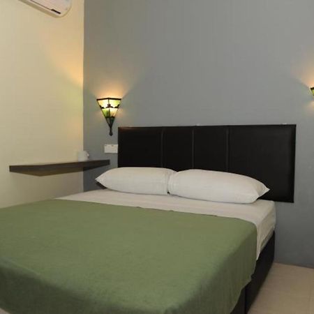 Kuok Pin Hotel Kuching Kültér fotó