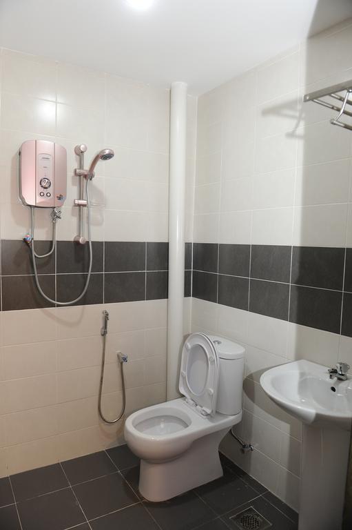 Kuok Pin Hotel Kuching Kültér fotó